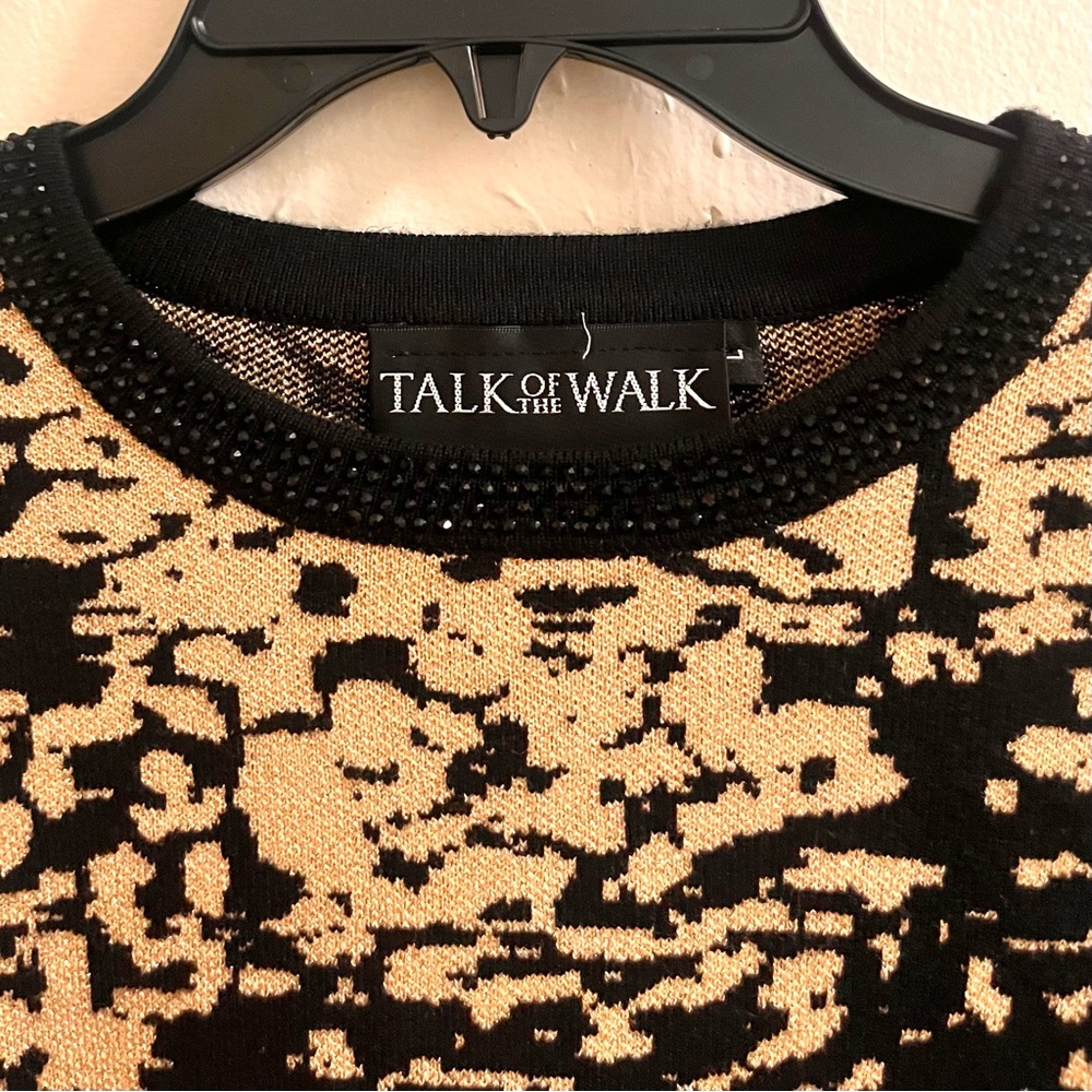 🆕 gold metallic & black abstract animal print sweater with rhinestone neckline - Picture 5 of 13